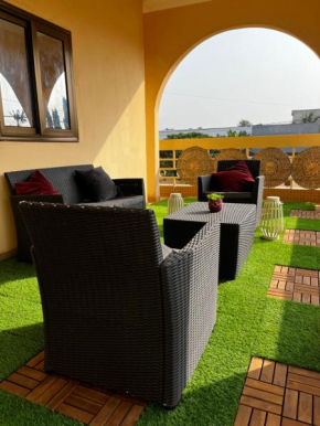 Villa avec terrasse située à 8 mins de l'aéroport